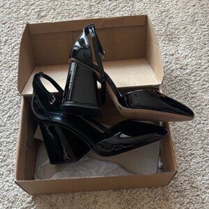 Vince Camuto Black Patent Pump Ankle Strap Block Heel Pointed Toe
